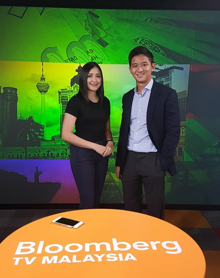 Founder of BookDoc on Bloomberg with Anchor interviewing on BookDoc's progress and milestone