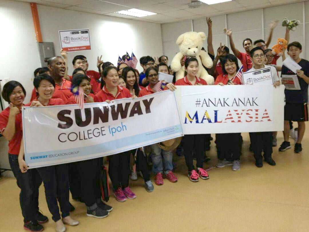 BookDoc at #AnakanakMalaysia together with Sunway College promoting Unity Run