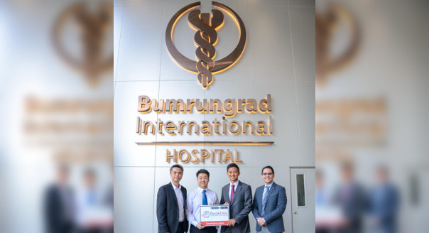 BookDoc Founder Dato Chevy Beh with Bumrungrad International Hospital